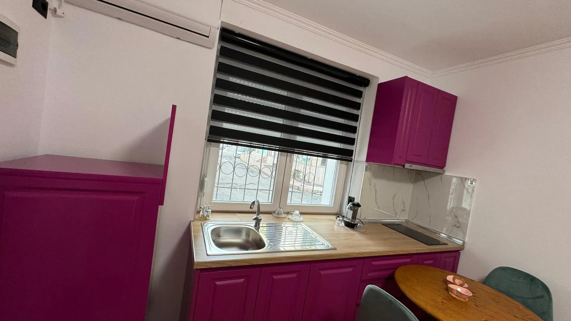 Keli'S Apartment تيرانا